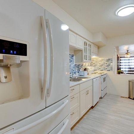 Breezy Fresno Home - Near Airport And Downtown Εξωτερικό φωτογραφία