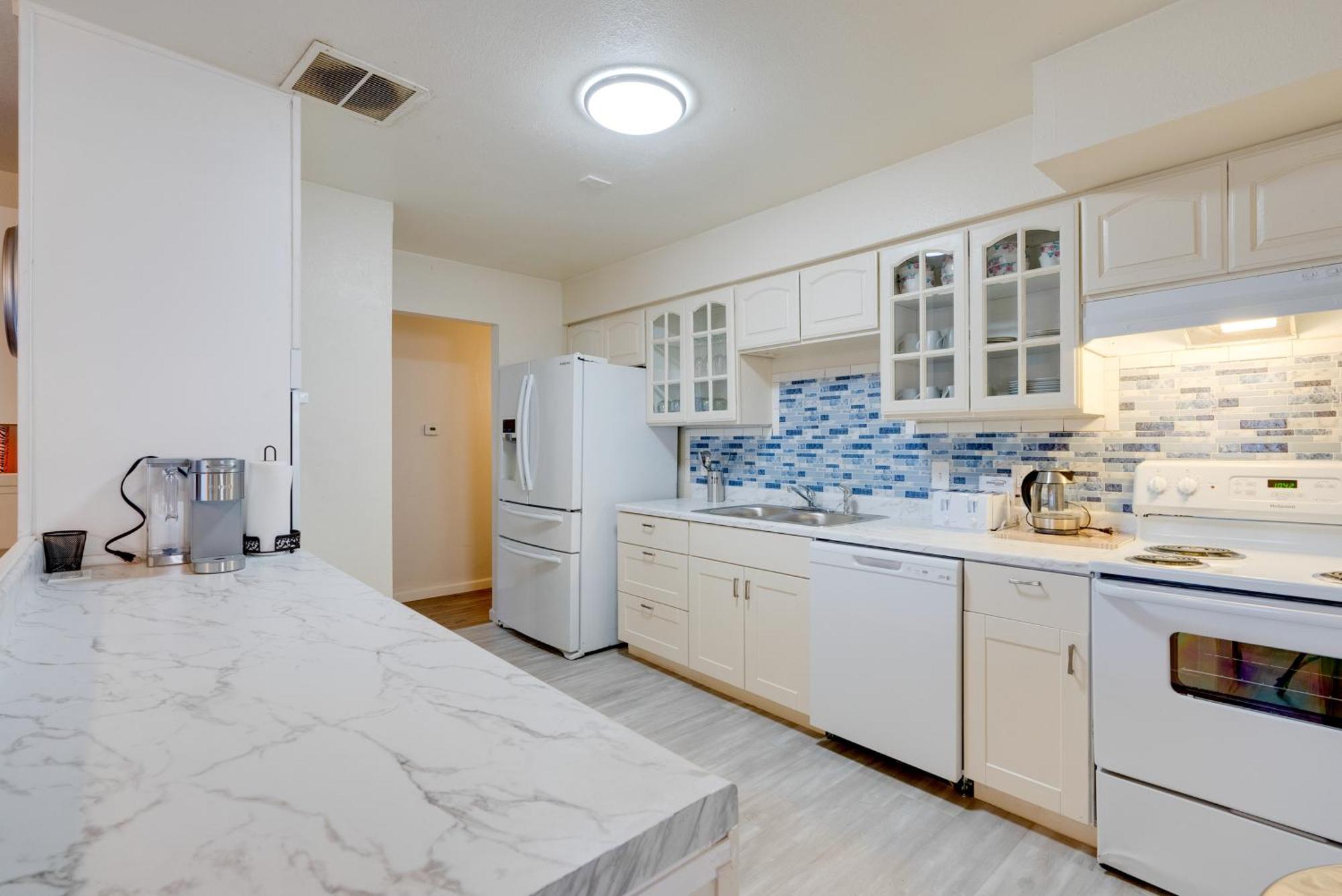 Breezy Fresno Home - Near Airport And Downtown Εξωτερικό φωτογραφία